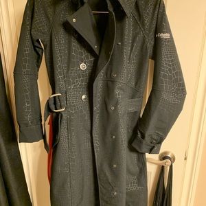 Columbia rain/trench coat